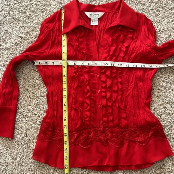 NWT⭐️Vintage ALLISON TAYLOR Ruffles and Lace Red V-Neck DressyTOP❤️Size Small - Picture 7 of 11